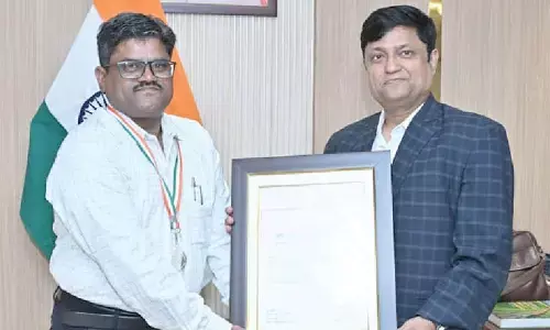 Dy CSTE conferred Ati Vishisht Rail Seva Puraskar