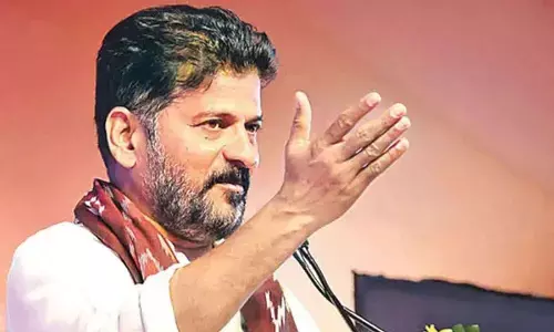 Revanth Reddy stresses on quality in student kits