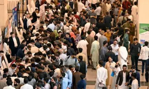 Govt employees protest in Balochistan, seeking 30 pc disparity reduction allowance