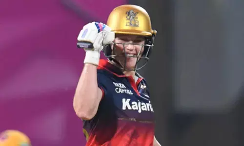 Harris’ timing was impeccable; I wondered what line or length could stop her: Mithali