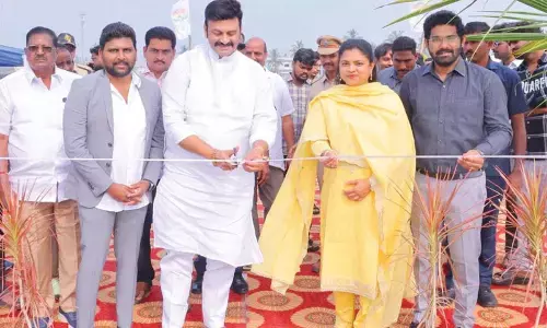 Paramotor sky ride adds thrill to Sankranti festivities