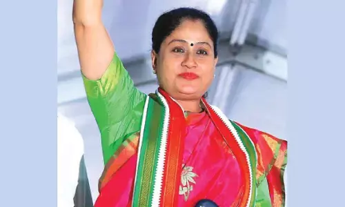 Will party consider Vijayashanthi if MLAs refuse Mahila Cong chief post?