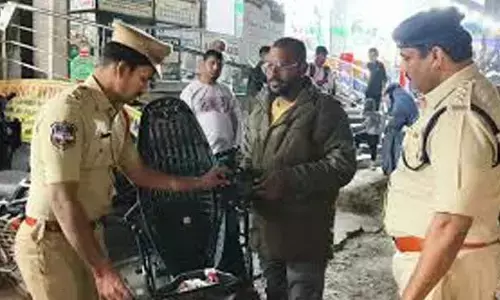 Police conduct ‘Operation Kavach’ in Old City Police conduct ‘Operation Kavach’ in Old City