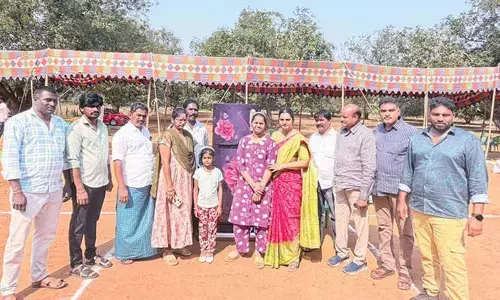 Rangoli contest evokes huge response at Nunna