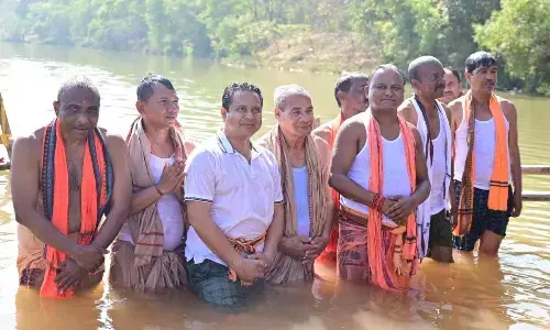 Majhi takes holy dip in Baitarani river