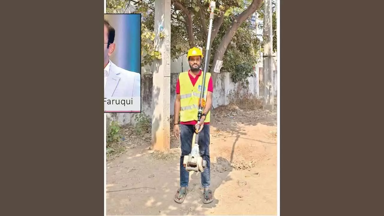 Beware of overhead electricity wires while flying kites, cautions TGSPDCL Beware of overhead electricity wires while flying kites, cautions TGSPDCL