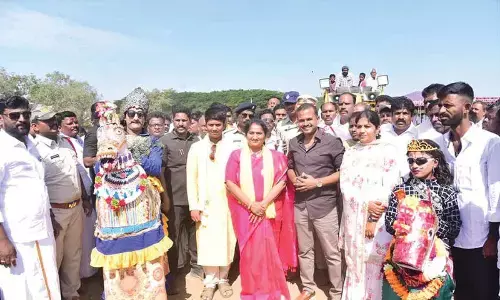 Coalition rule brought festive cheer, says Savitha at Sankranti celebrations