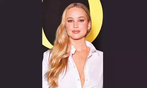 Jennifer Lawrence: I identify as a stay-at-home mom Jennifer Lawrence: I identify as a stay-at-home mom