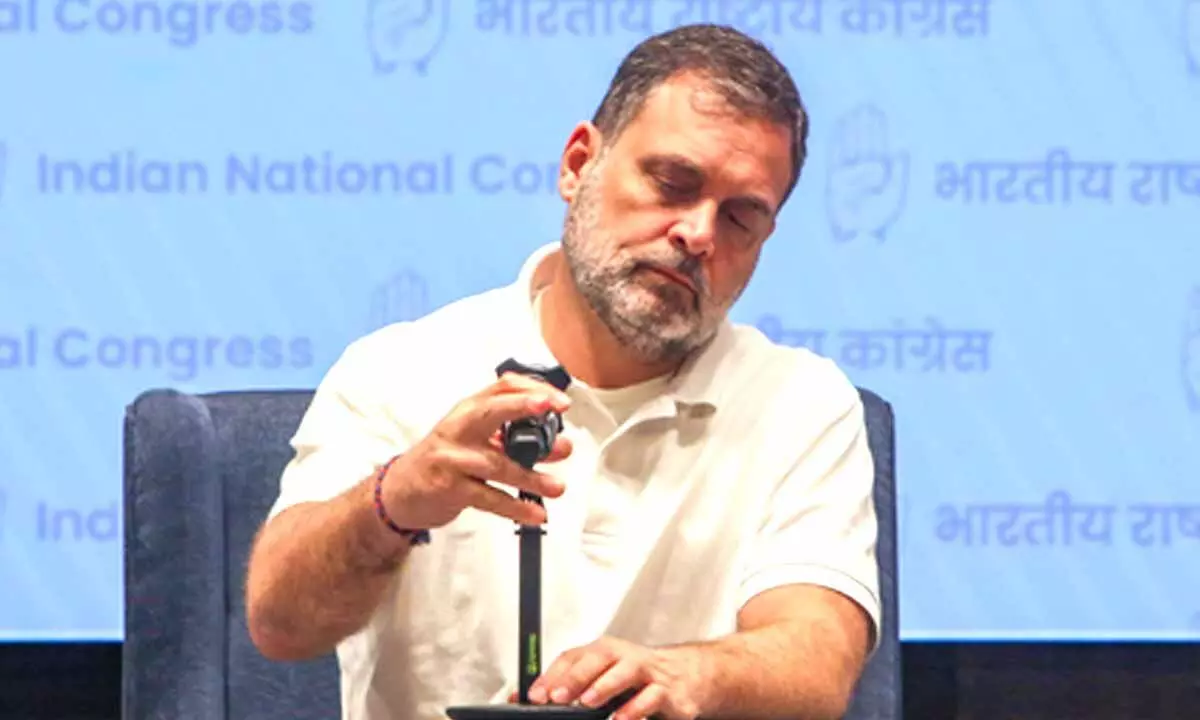 EC gaslighting citizens: Rahul Gandhi attacks poll panel over ink row; BJP hits back EC gaslighting citizens: Rahul Gandhi attacks poll panel over ink row; BJP hits back