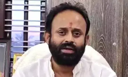 Congress seeks clarification after its leader abused woman Municipal Commissioner in Karnataka