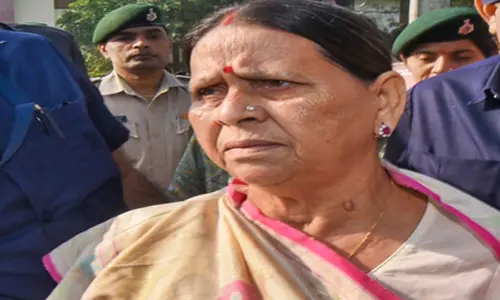 IRCTC hotel scam case: Delhi HC issues notice to CBI on Rabris plea challenging framing of charges