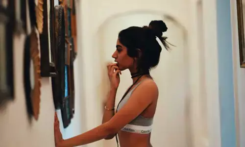 Janhvi Kapoor says Why is everyone doing this as Khushi joins the latest social media trend