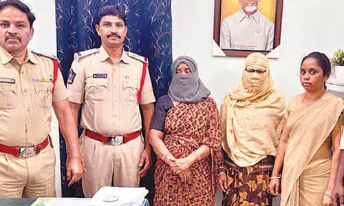 Two Maharashtra women held, remanded