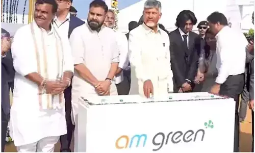 Chandrababu and Pawan Kalyan lays stone for Green Ammonia project in Kakinada