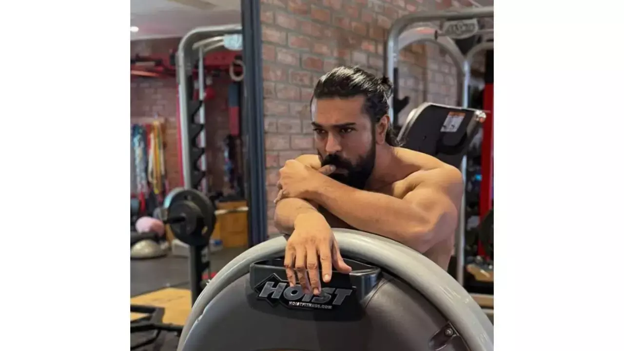 Ram Charan flaunts intense workout look for ‘Peddi’, fans dub him “Indian Hulk”