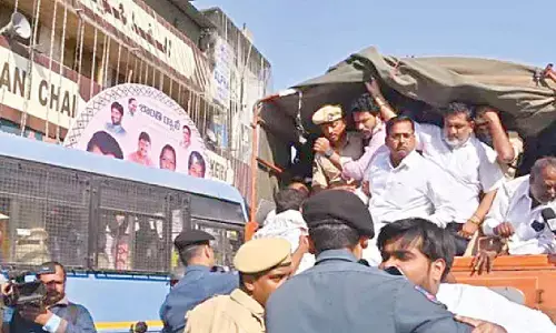 Police foil BRS protest