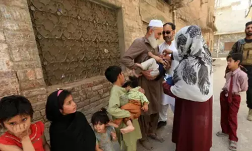 Poliovirus detected in 40 sewage samples across Pakistan in December 2025