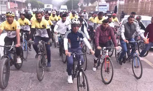 Mandaviya pedals Fit India vision from Gondal as Sundays on Cycle marks 57th edition