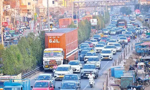 Sankranti exodus causes massive traffic snarls