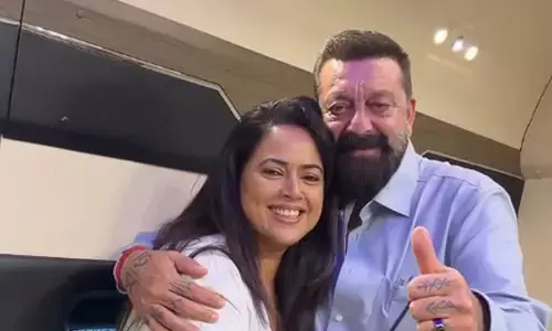 Sameera Reddy reunites with her Musafir co-star Sanjay Dutt