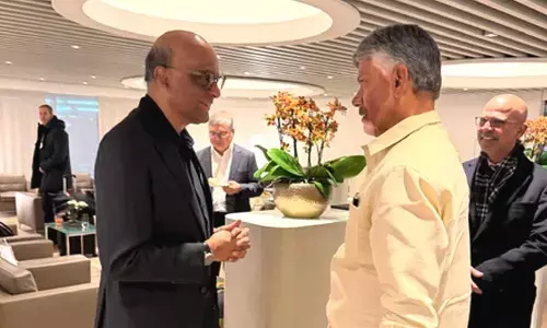 Andhra CM Chandrababu Naidu meets Singapore President in Zurich
