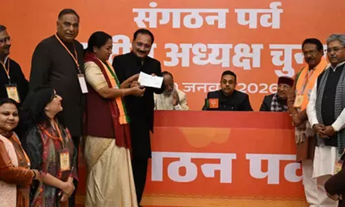 Delhi BJP chief, CM Gupta submit proposal for Nitin Nabins election as National President