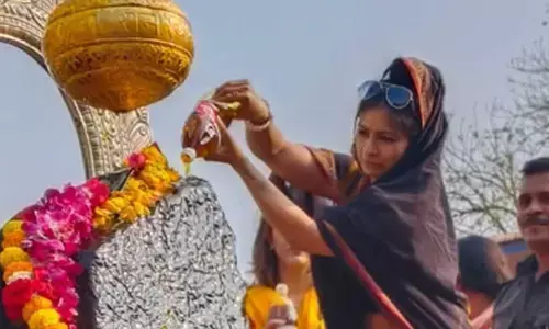 Tanishaa Mukerji visits Shani Shingnapur with her ‘Devis’, says no evil can touch you