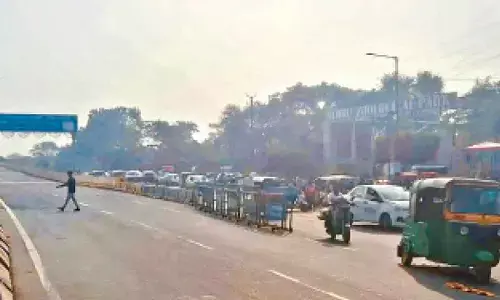 Touted as a boon, Aramghar flyover turns a bane for Nehru zoo visitors!