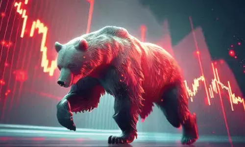 Markets fall amid heavy selling in blue-chip scrips