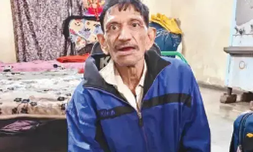 Beggar picked up from street owns 3 houses, car, autos