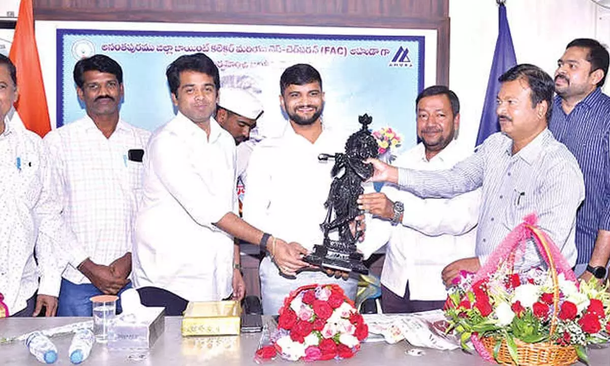 AHUDA VC bids farewell, felicitated AHUDA VC bids farewell, felicitated