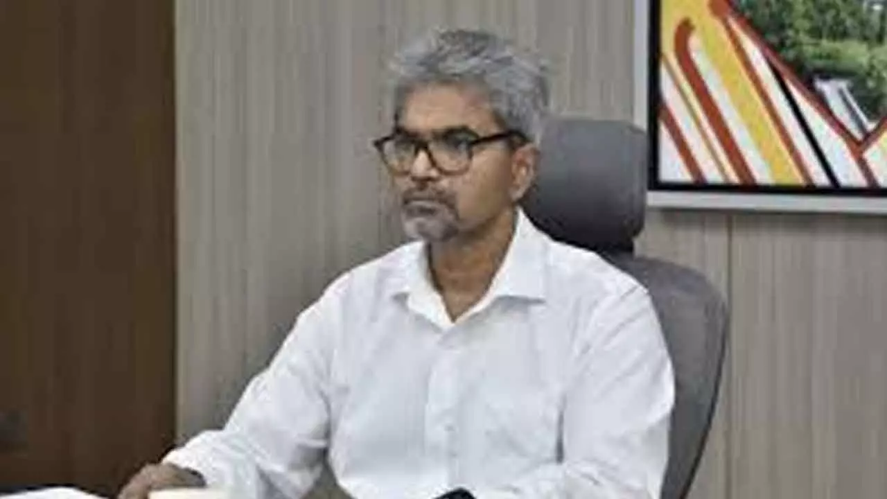 SCR General Manager reviews safety measures in Guntakal Division SCR General Manager reviews safety measures in Guntakal Division