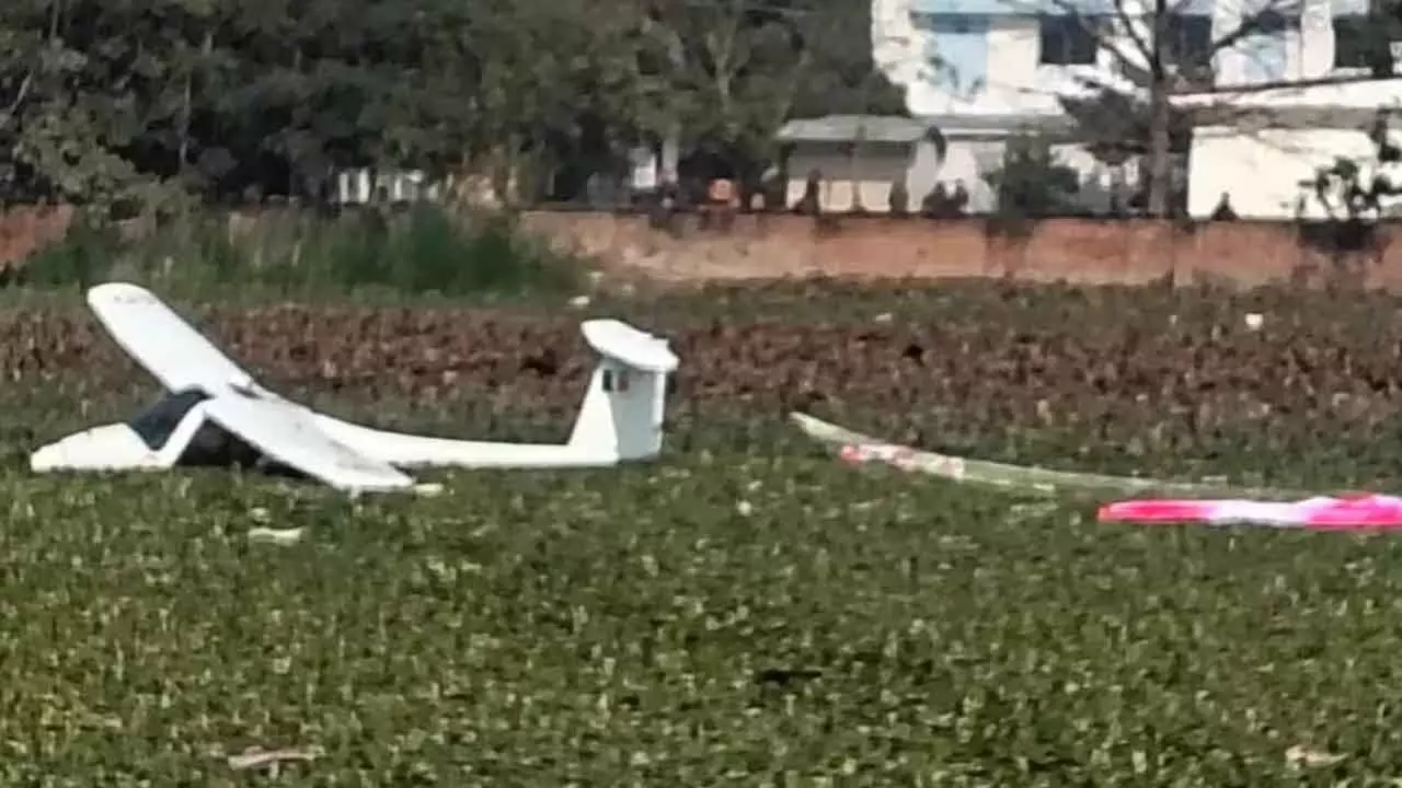IAF Trainer Aircraft Crashes Into Pond In Prayagraj During Training Flight, Both Pilots Rescues IAF Trainer Aircraft Crashes Into Pond In Prayagraj During Training Flight, Both Pilots Rescues