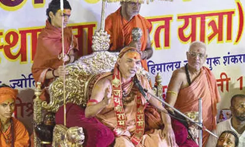 Cong slams BJP over seer’s ‘mistreatment’