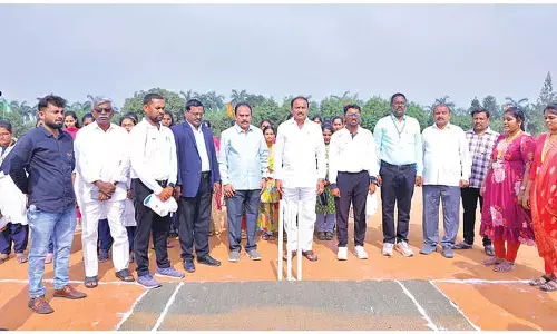 JNTUK central zone men’s cricket tourney begins
