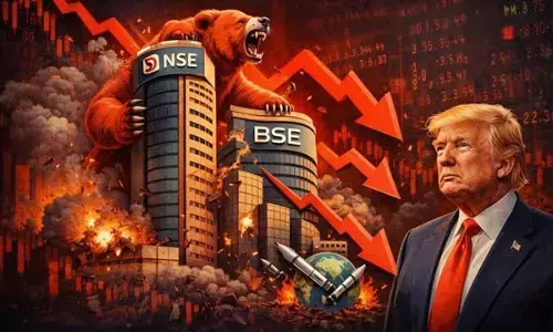 Mkt turns red after Trump tariff threat