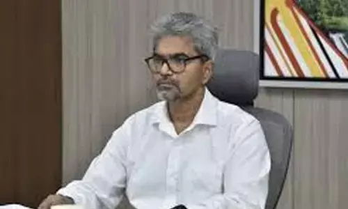 SCR General Manager reviews safety measures in Guntakal Division