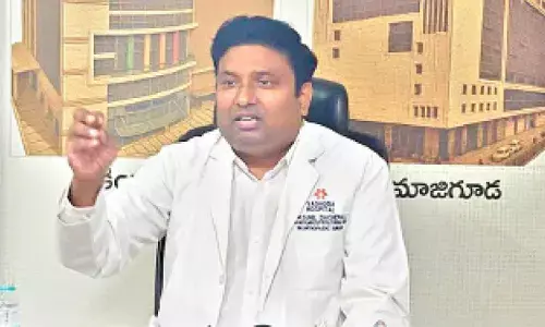 Dr Sunil urges timely knee replacement to avoid complications