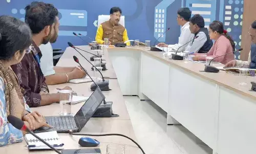 Govt to rope in women drivers to operate ‘Ama bus’