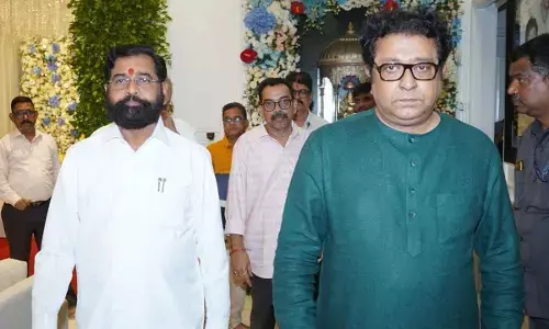 MNS Backs Shinde Sena As BJP, Congress Face Infighting Ahead Of Maharashtra Mayor Battles MNS Backs Shinde Sena As BJP, Congress Face Infighting Ahead Of Maharashtra Mayor Battles