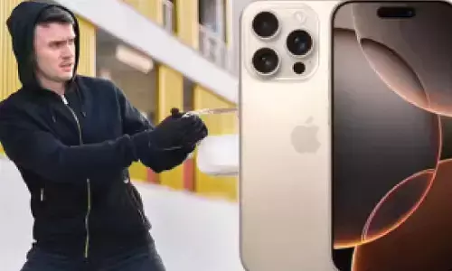 US man’s iphone snatched in Chandni Chowk; accused held