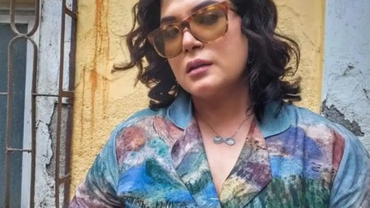 Richa Chadha unveils fresh short bob look ahead of new OTT series, shoot to begin in February Richa Chadha unveils fresh short bob look ahead of new OTT series, shoot to begin in February