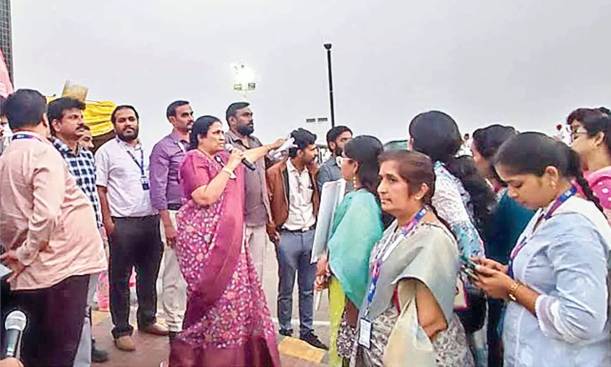 Demand for 5-day work week in banking industry intensifies Demand for 5-day work week in banking industry intensifies