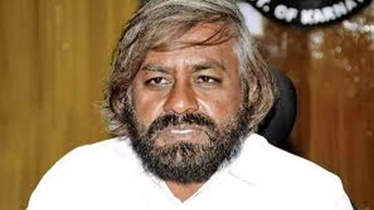 Khandre expresses displeasure Khandre expresses displeasure