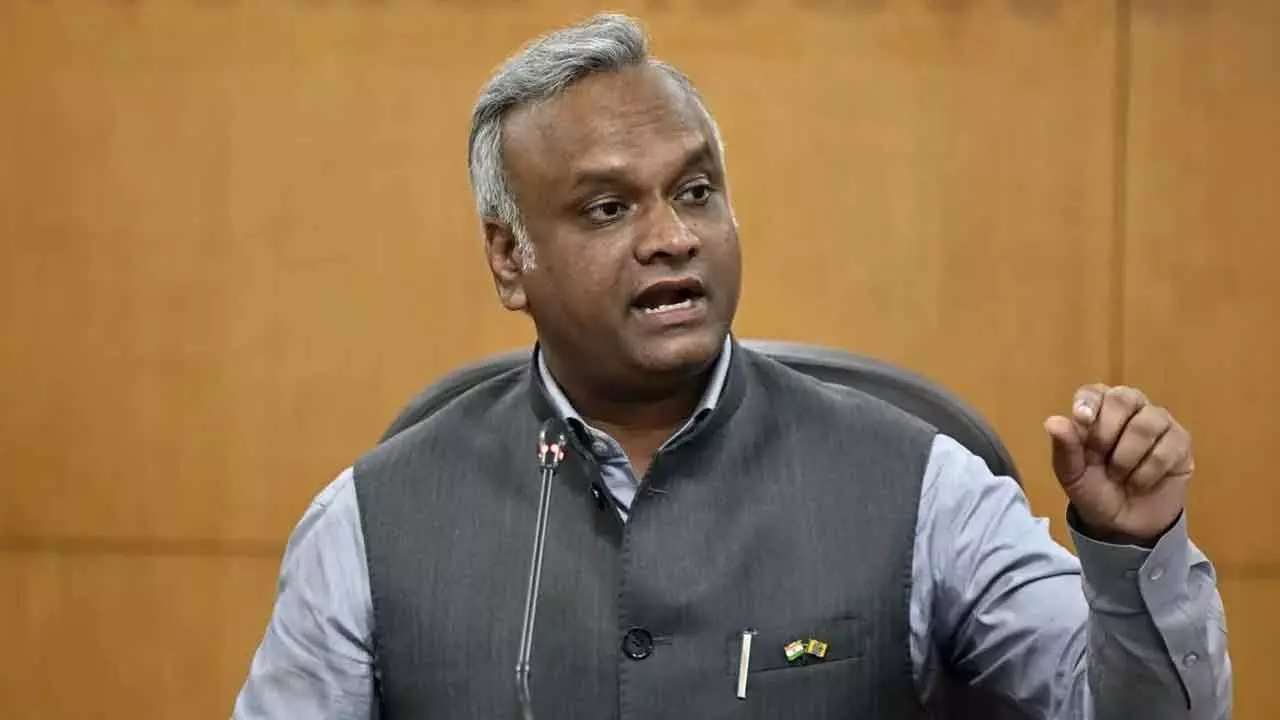 Priyank accuses Guv of disrespecting national anthem, Constitution Priyank accuses Guv of disrespecting national anthem, Constitution