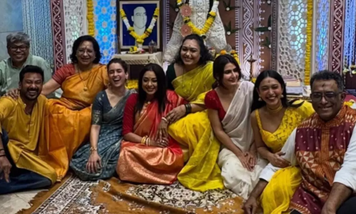 Anurag Basus 31st year of Saraswati Pooja marks reunion of Dangal sisters Sanya Malhotra, Fatima Sana Shaikh Anurag Basus 31st year of Saraswati Pooja marks reunion of Dangal sisters Sanya Malhotra, Fatima Sana Shaikh