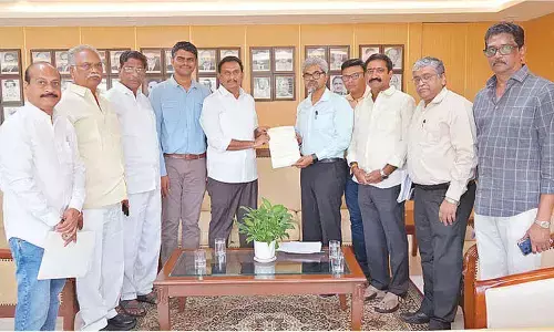 MP urges railways to solve drainage issue MP urges railways to solve drainage issue