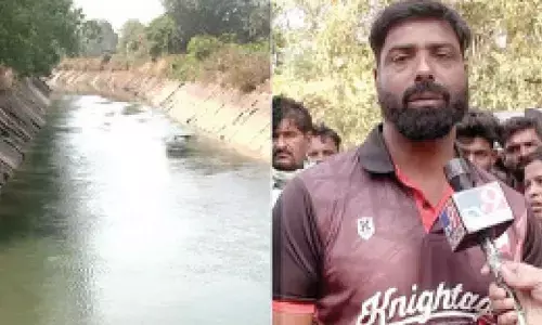 Four bodies of family swept away recovered from Bhadra canal Four bodies of family swept away recovered from Bhadra canal