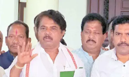 Oppn lashes out at Congress over Governor episode Oppn lashes out at Congress over Governor episode