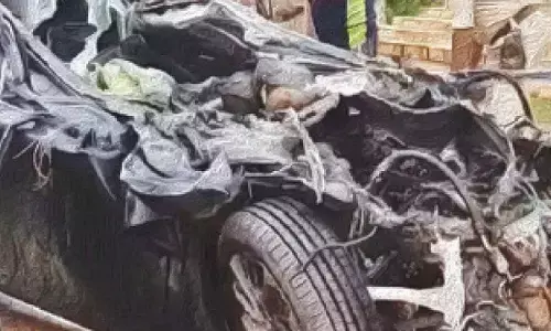 Rs 43.11L given to family of road accident victim Rs 43.11L given to family of road accident victim